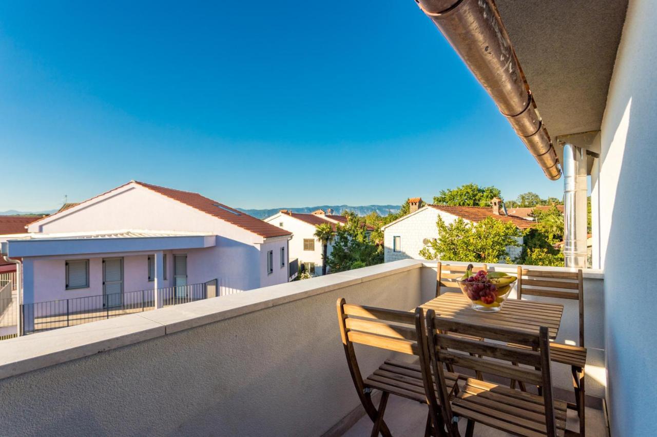 Apartments Sunset Нивице Экстерьер фото